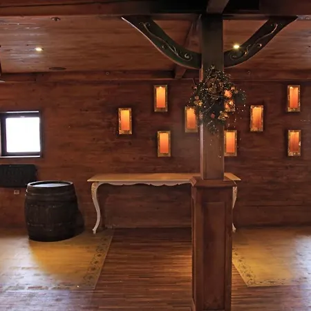 Kompleks wypoczynkowy Lobster - Water Villas *